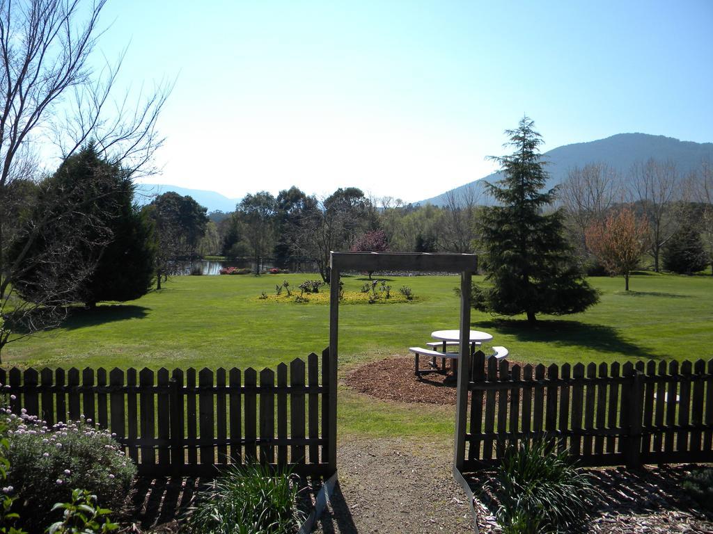 Sanctuary Park Cottages Healesville Kamer foto